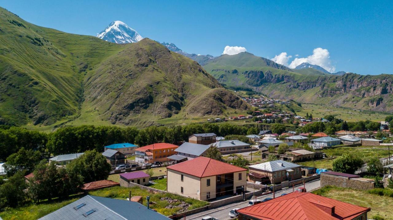 Travel Inn Kazbegi Exterior foto