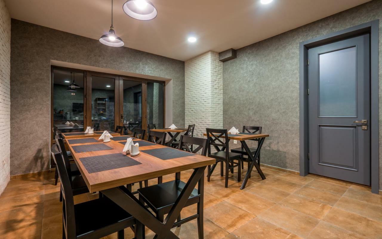 Travel Inn Kazbegi Exterior foto